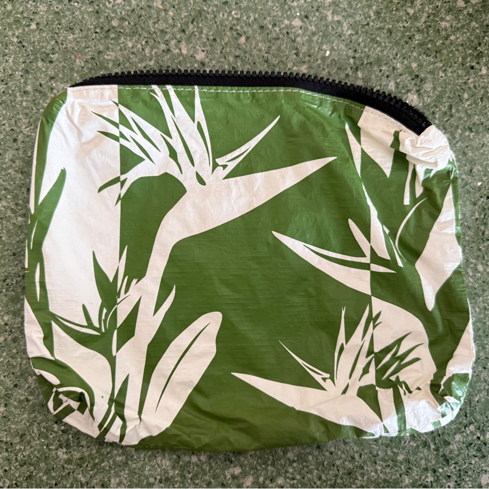 ALOHA Collection small pouch